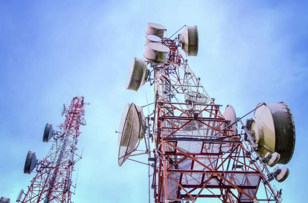 Formación Tecnológica en Implementación de Redes y Servicios de Telecomunicaciones 1